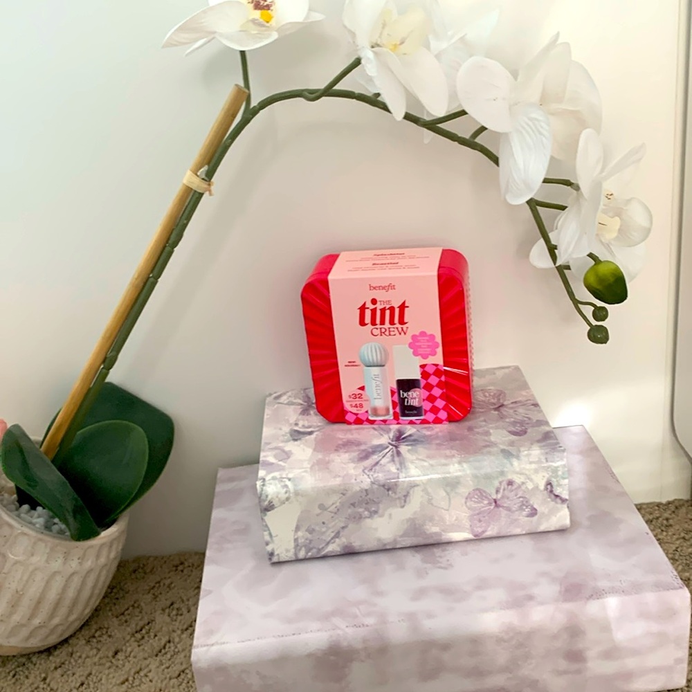 Benefit The tint crew discontinued holiday set